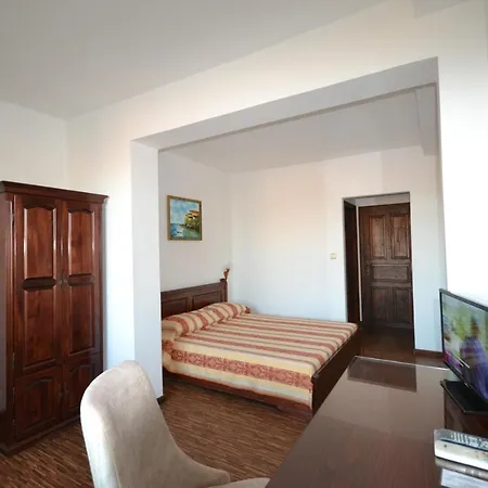 Family Hotel 3*