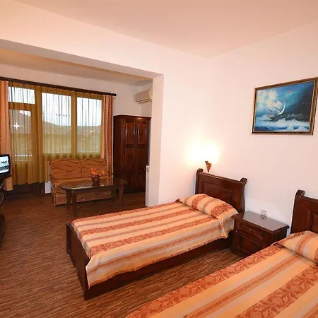 Family Hotel 3*