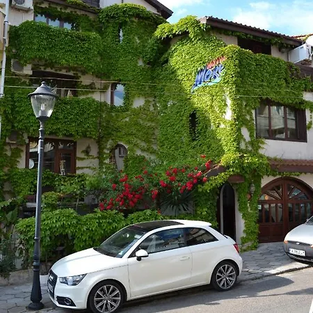 Family Hotel